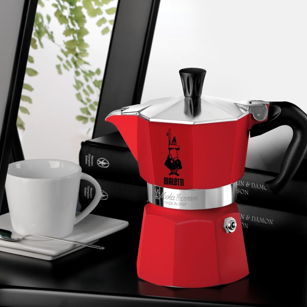 Bialetti Moka Express Aluminium Stovetop Coffee Maker (2 Cup), 8x11x11 cm, Silver